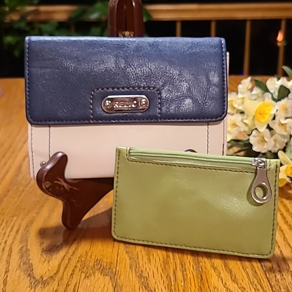 Relic Ladies Wallet & Coin Purse